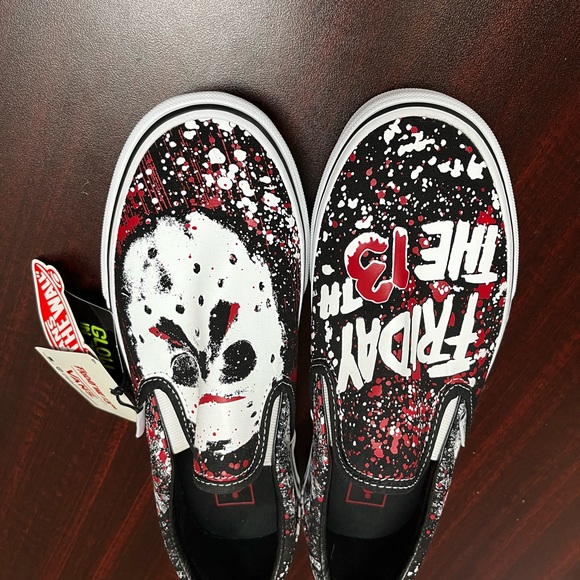 NWT. Jason Voorhees vans. Authentic. - Picture 3 of 5